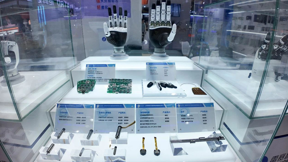 WAIC Ignites the World丨Leadshine 20 DOF Dexterous Hand Solution Makes Global Debut